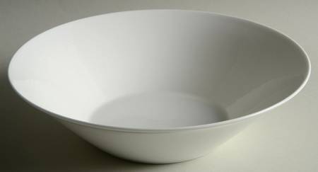 Claire 9" Round Serving Bowl