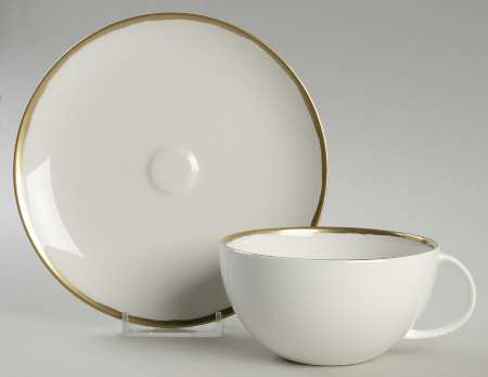 Basso (Gold Trim) Flat Cup & Saucer Set