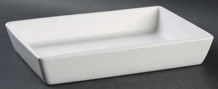 Cargo White 11" Rectangular Baker