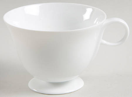 Nenuphar Footed Cup by Jean Louis Coquet
