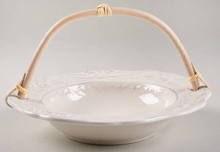 Firenze Ivory 7''-7 1/4'' Basket W/Bamboo Handle HC