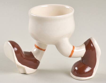 CAW8 Figural Egg Cup