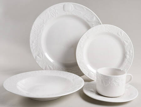 C5D1 5 Piece Place Setting