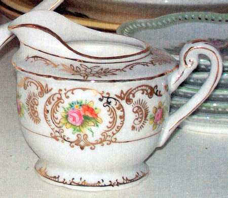 CHK27 Creamer