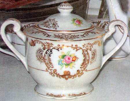 CHK27 Sugar Bowl & Lid