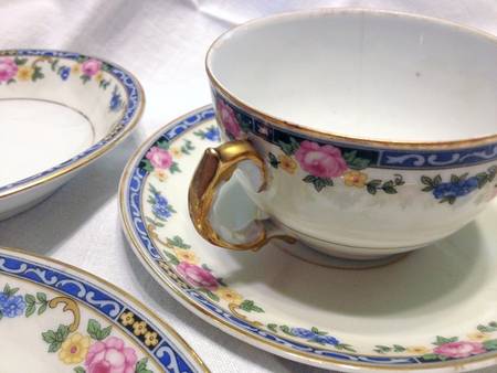 CZE226 Flat Cup & Saucer Set