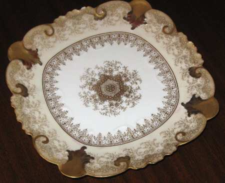 CHF1543 Square Cake Plate