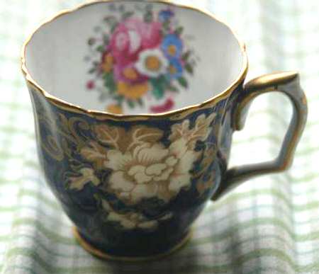 A14712 Footed Cup