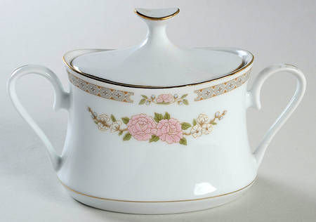 CHP26 Sugar Bowl & Lid by China Pearl