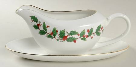 American Holly Gravy Boat & Underplate
