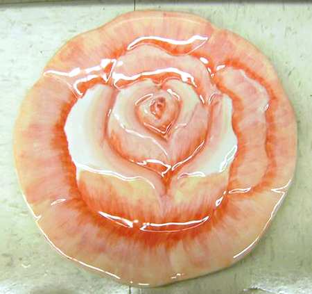 Victorian Toile Rose Figural Dinner Plate