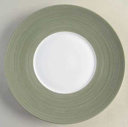 Hemisphere Green Service Plate (Charger)
