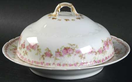 Schleiger 195-5 Round Covered Butter with Strainer