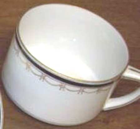 3921 Flat Cup