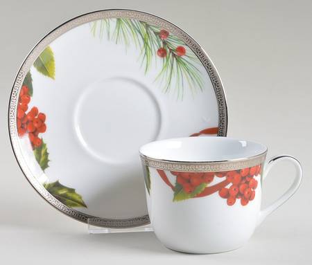 Grand Buffet Platinum (Christmas) Flat Cup & Saucer Set