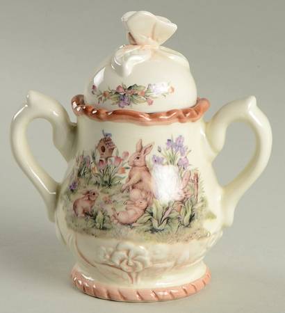 Easter Treasures Mini Sugar Bowl & Lid