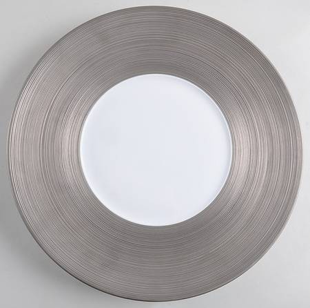 Hemisphere Metallic Grey Service Plate (Charger)