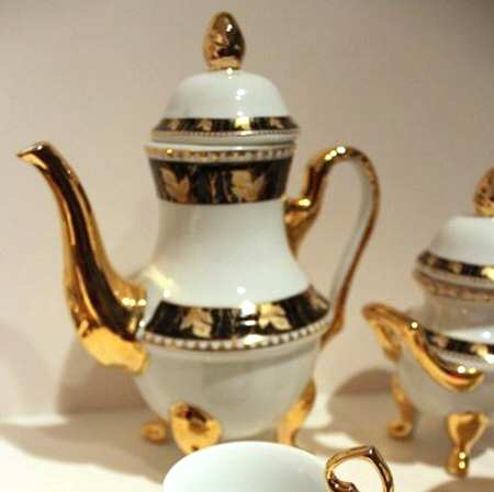 CZE269 Teapot & Lid