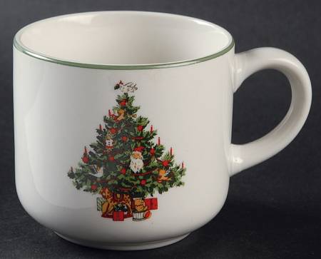Christmas Classics (Tree Center) Mug