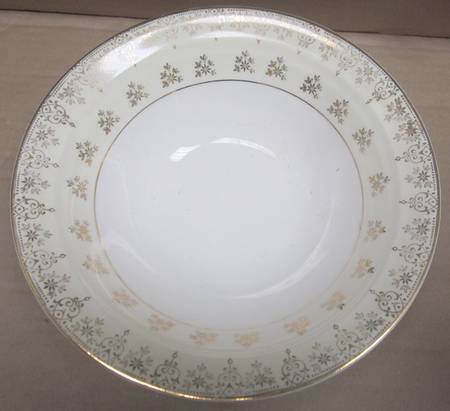 CQU6 9" Round Vegetable Bowl by Crown (USA)