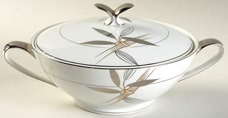571 (Verge) Sugar Bowl & Lid