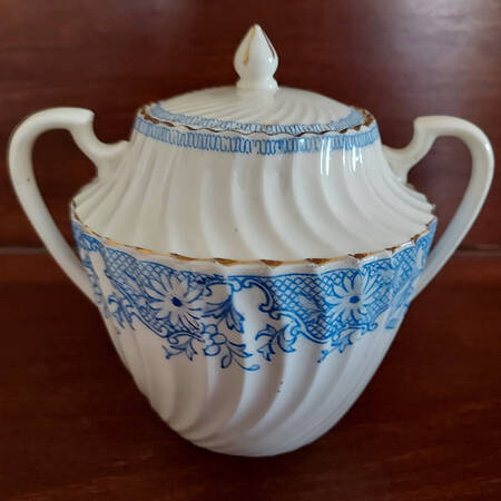 1431 Sugar Bowl & Lid