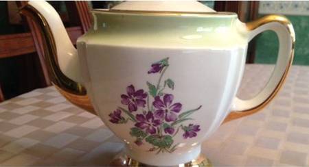 CGB4 Teapot & Lid