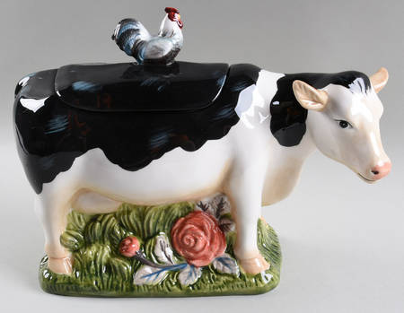 Farmhouse Figural Cookie Jar & Lid