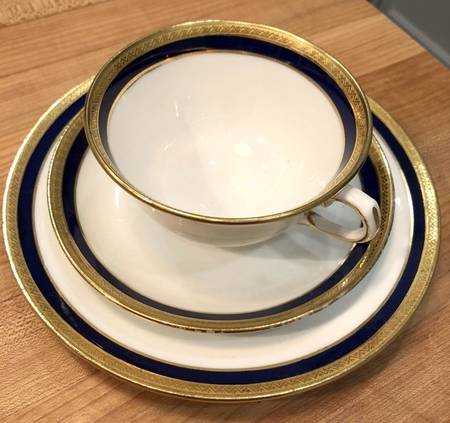 6068 Flat Cup & Saucer Set by Crown Chelsea