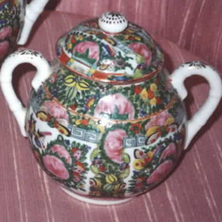 Rose Medallion (No People) Sugar Bowl & Lid