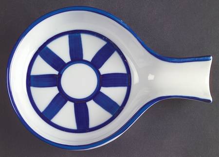 Arabesque (Sri Lanka, Phillipines) Spoon Rest/Holder (Holds 1 Spoon)