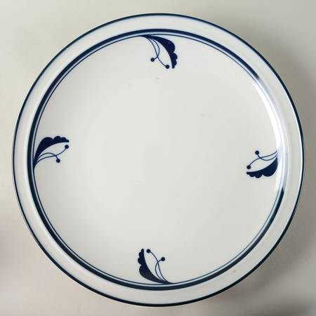 Bayberry Blue (Japan, Portugal) 12" Deep Round Platter