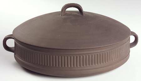 Flamestone Fluted Brown (Older) 3 Quart Round Covered Casserole