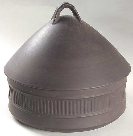 Flamestone Fluted Brown (Older) 2 Qt Round Covered Casserole