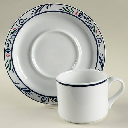 Lillihavn Flat Cup & Saucer Set