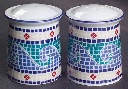 Waves Salt & Pepper Set