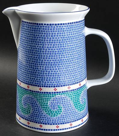 Waves 48 Oz Pitcher