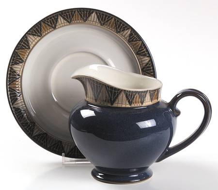 Boston Spa Gravy Boat & Stand (Breakfast Saucer)