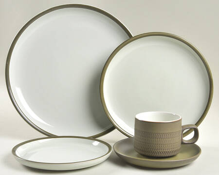 Camelot Dark Green (Older) 40 Piece Estate Set