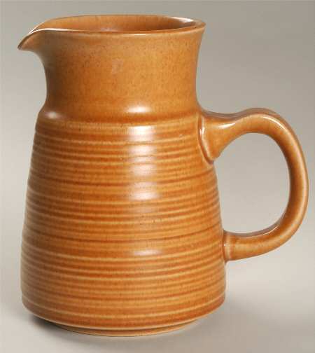 Canterbury 32 Oz Pitcher