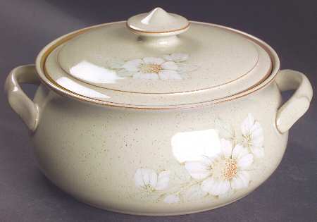 Daybreak 1.5 Qt Round Covered Casserole