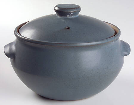 Echo Blue 2 Qt Round Covered Casserole