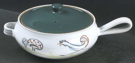 Flair 2 Qt Round Covered Casserole
