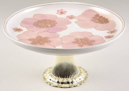 Gypsy Cake Stand with 4"-5" Metal Pedestal  Hc