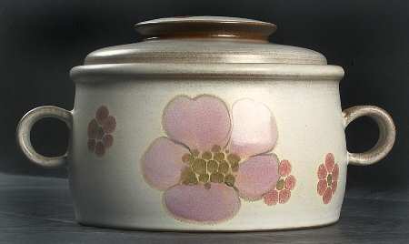 Gypsy 2.5 Qt Round Covered Casserole