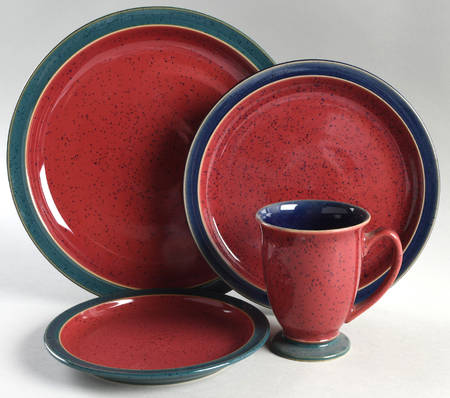 Harlequin 32  Piece Estate Set