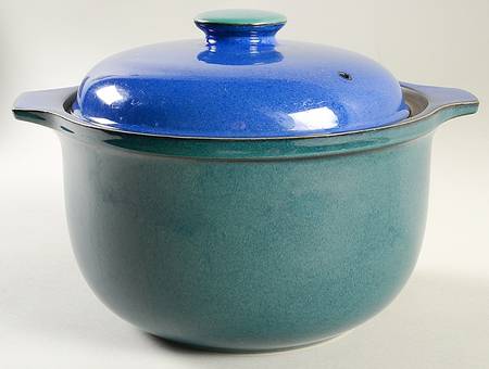 Harlequin 3 Quart Round Covered Casserole