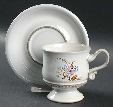 Lorraine Footed Cup & Saucer Set