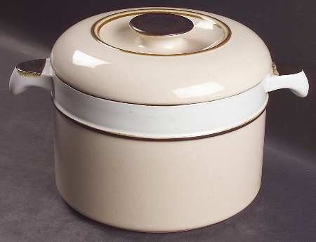 Madrigal 3 Quart Round Covered Casserole