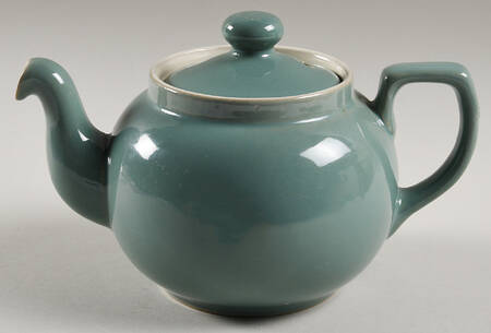 Manor Green Small Teapot & Lid
